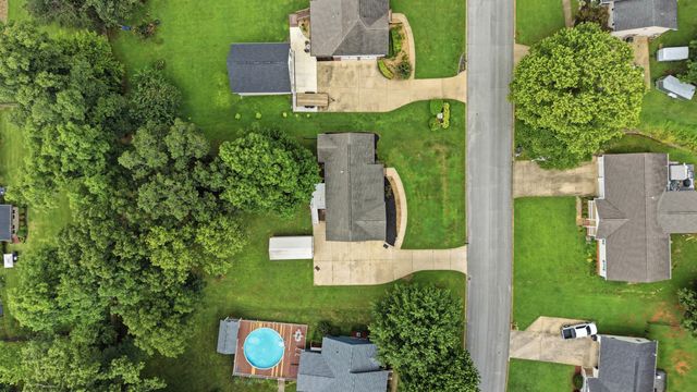 10120 Bear Trail Drive, Soddy Daisy, TN 37379