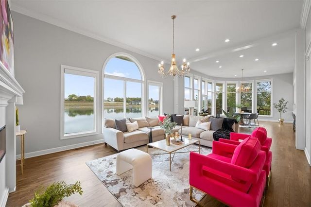 3124 SW Pergola View, Lee's Summit, MO 64081