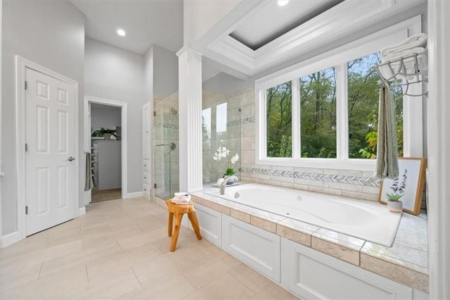 3124 SW Pergola View, Lee's Summit, MO 64081