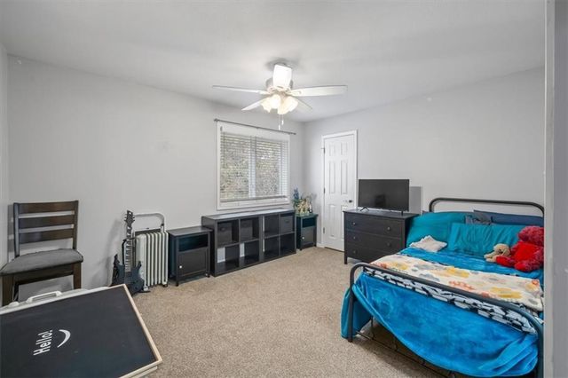 3124 SW Pergola View, Lee's Summit, MO 64081