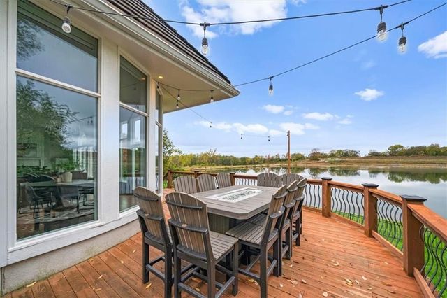 3124 SW Pergola View, Lee's Summit, MO 64081