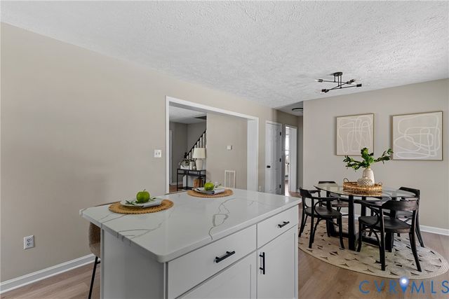 8183 Burnside Ct, Mechanicsville, VA 23116