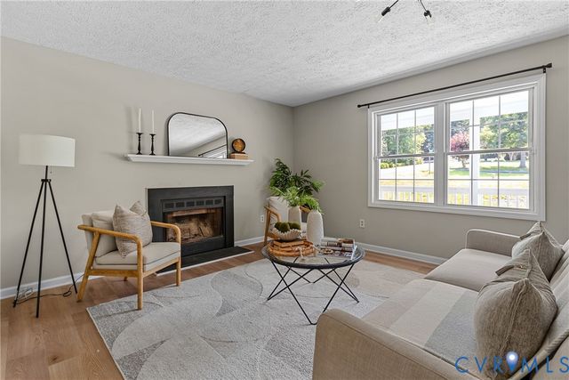 8183 Burnside Ct, Mechanicsville, VA 23116