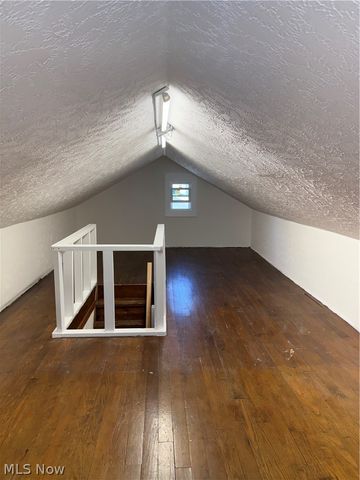 1821 Marks Avenue, Akron, OH 44305