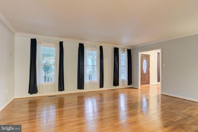 7504 MULLINGAR CT, Springfield, VA 22153