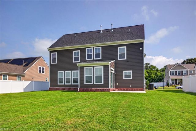 1013 Strawberry CT, Suffolk, VA 23435