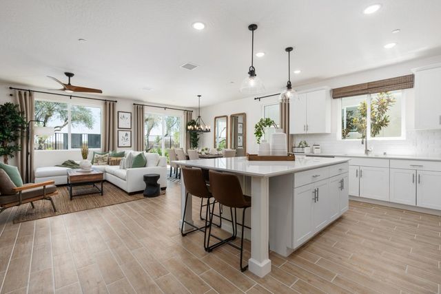 1950 N Arroyo Avenue, Fresno, CA 93727