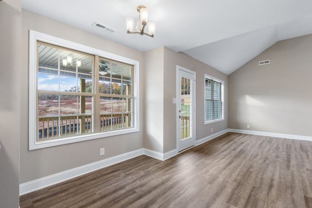 26 Echo Ridge, Oak Grove, KY 42262