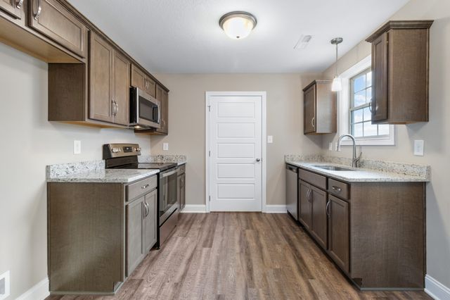 26 Echo Ridge, Oak Grove, KY 42262