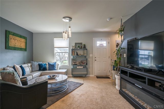 8661 Cobalt Drive, Cicero, NY 13039