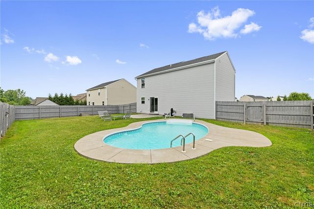 8661 Cobalt Drive, Cicero, NY 13039