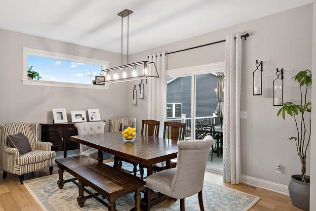 1498 Tyrone Drive, Shakopee, MN 55379