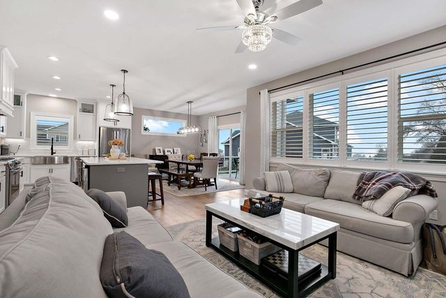 1498 Tyrone Drive, Shakopee, MN 55379