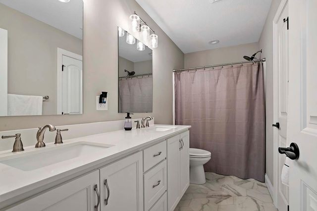 1498 Tyrone Drive, Shakopee, MN 55379