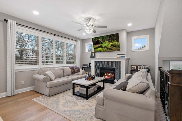 1498 Tyrone Drive, Shakopee, MN 55379