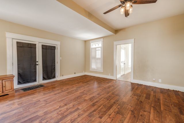 720 W Pecan Street, Coleman, TX 76834