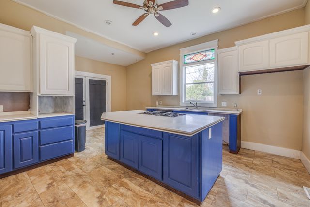 720 W Pecan Street, Coleman, TX 76834