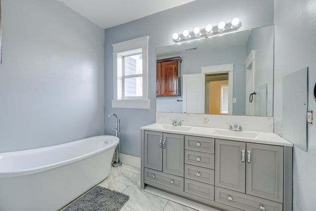 720 W Pecan Street, Coleman, TX 76834