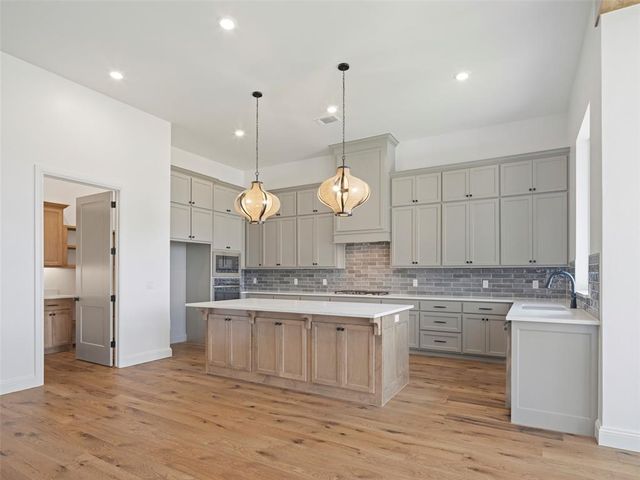 509 Rapids Way, Norman, OK 73071