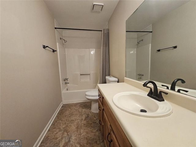 290 Oakmere Drive, Alpharetta, GA 30009