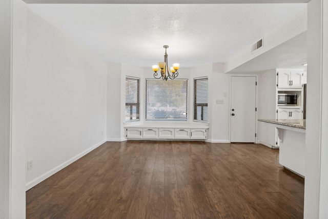 2125 Holt Avenue, Sanger, CA 93657