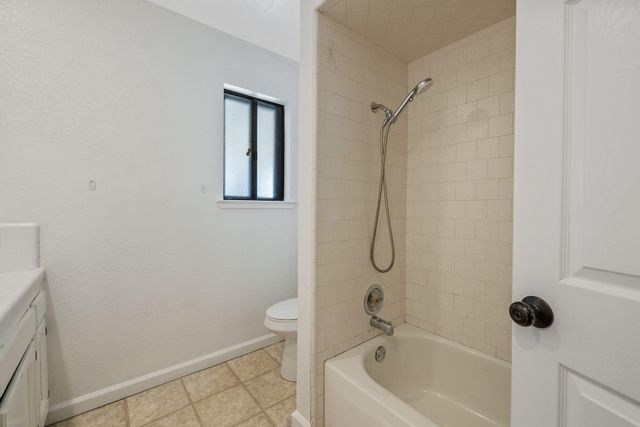 2125 Holt Avenue, Sanger, CA 93657