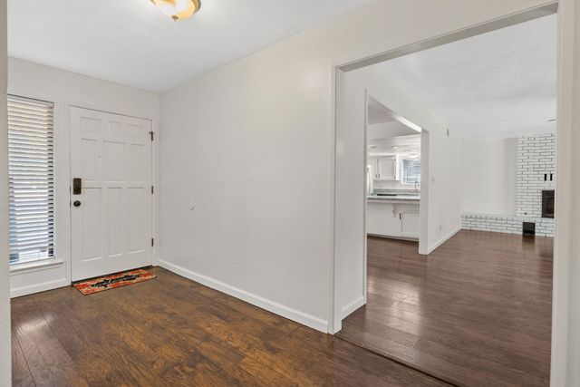 2125 Holt Avenue, Sanger, CA 93657