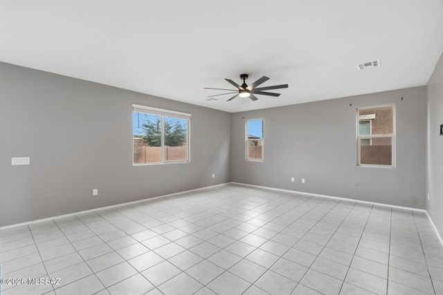 6693 E Via Arroyo Largo, Tucson, AZ 85756