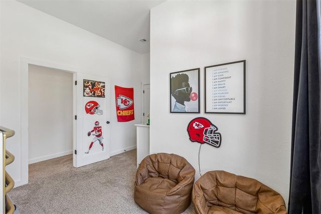 5658 NW Pioneer Circle, Norman, OK 73072