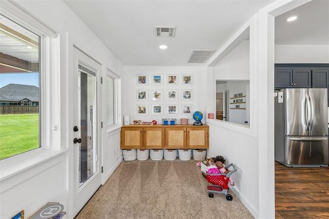 5658 NW Pioneer Circle, Norman, OK 73072