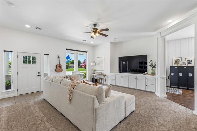 5658 NW Pioneer Circle, Norman, OK 73072