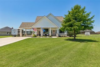 5658 NW Pioneer Circle, Norman, OK 73072