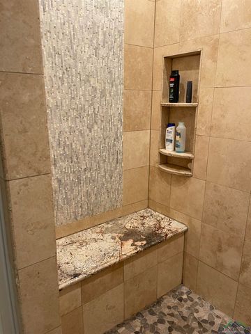 228 E Cassity, Carthage, TX 75633