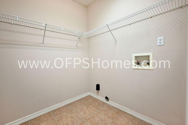 933 Scenic Oak Lane, Fort Walton Beach, FL 32547