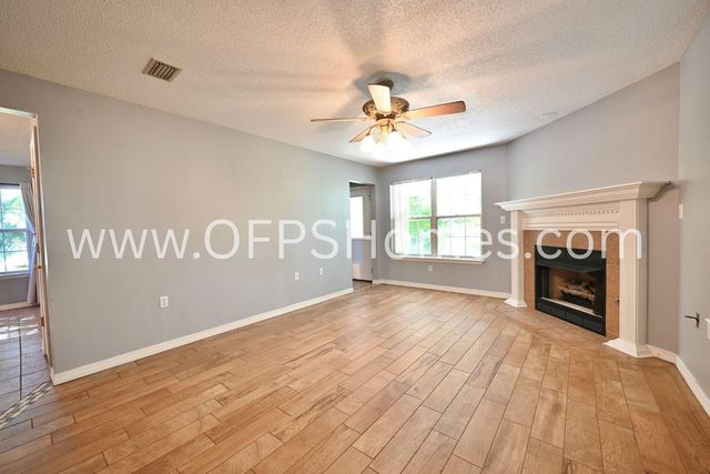 933 Scenic Oak Lane, Fort Walton Beach, FL 32547