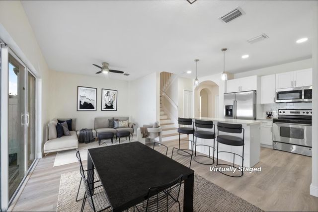 2851 SW 127th Way, Miramar, FL 33027