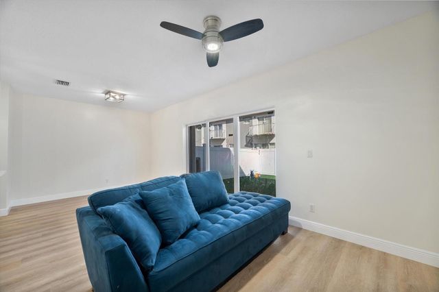 2851 SW 127th Way, Miramar, FL 33027