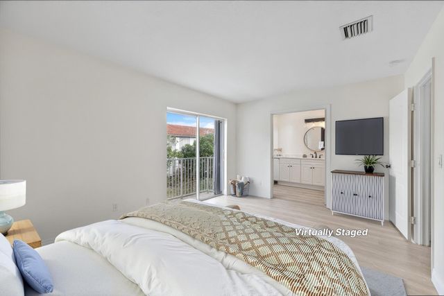 2851 SW 127th Way, Miramar, FL 33027