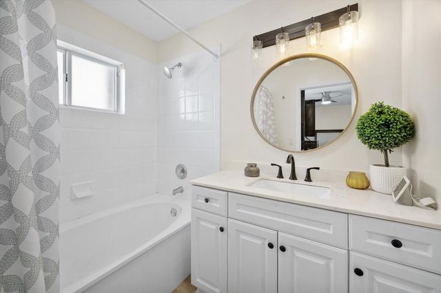 2851 SW 127th Way, Miramar, FL 33027