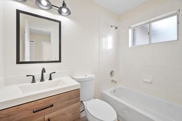 2851 SW 127th Way, Miramar, FL 33027