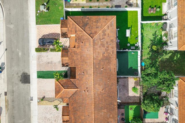 2851 SW 127th Way, Miramar, FL 33027