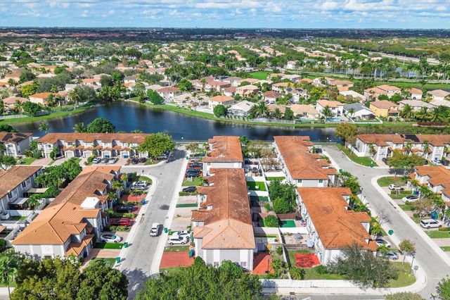 2851 SW 127th Way, Miramar, FL 33027