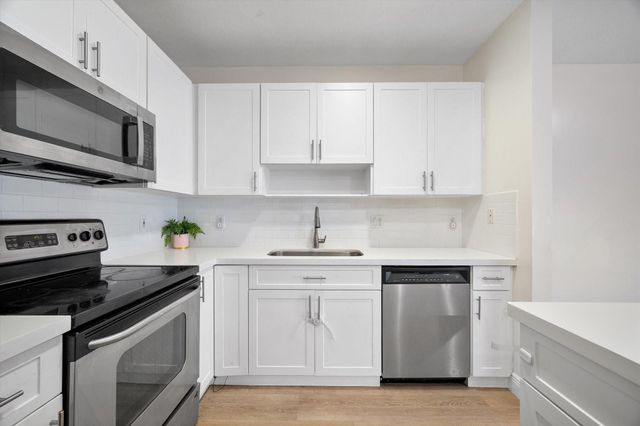 2851 SW 127th Way, Miramar, FL 33027