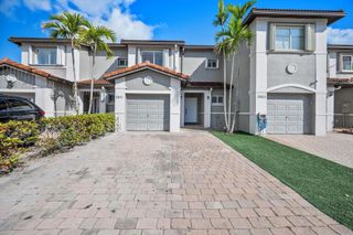 2851 SW 127th Way, Miramar, FL 33027