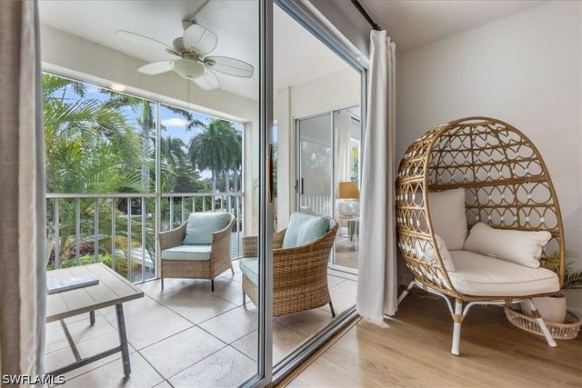 513 Club Side DR 1-513, Naples, FL 34110