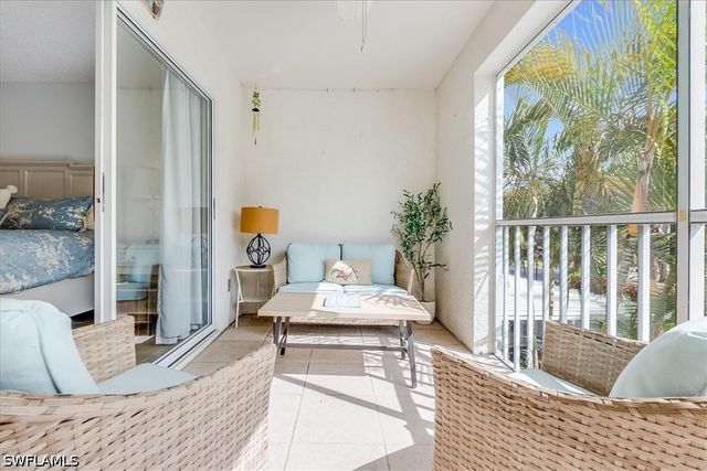 513 Club Side DR 1-513, Naples, FL 34110
