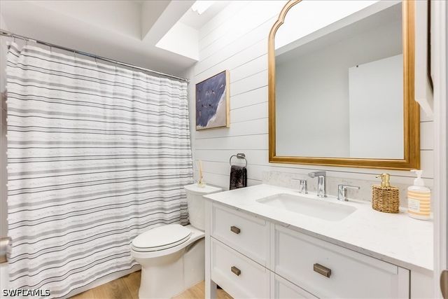 513 Club Side DR 1-513, Naples, FL 34110
