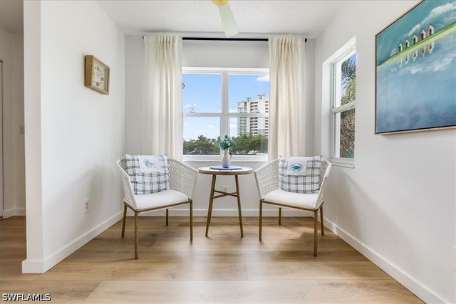 513 Club Side DR 1-513, Naples, FL 34110