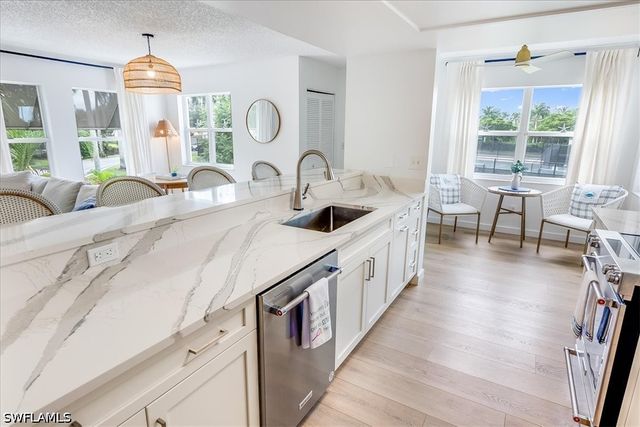 513 Club Side DR 1-513, Naples, FL 34110