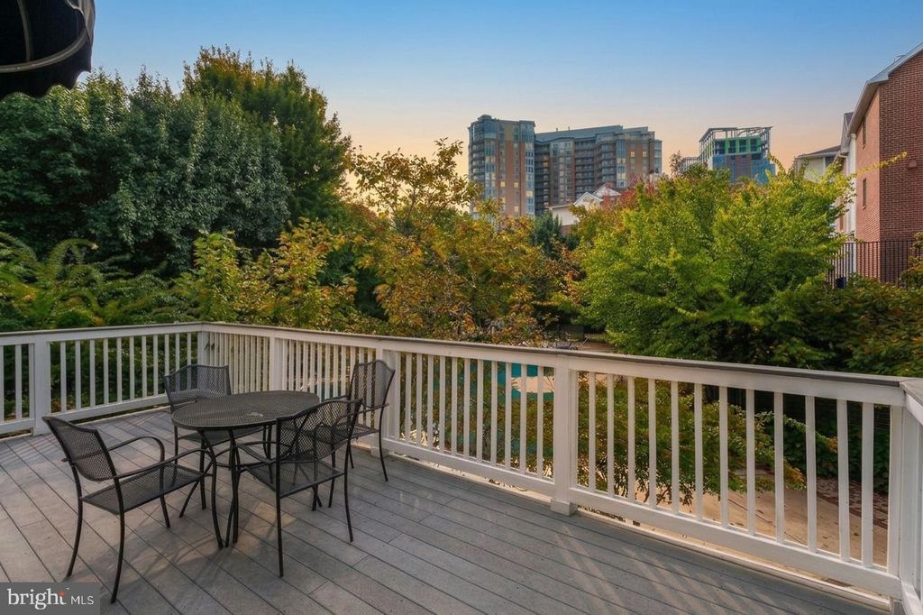 Image 14 of property listing at 1538 LINCOLN WAY #202A, Mclean, VA 22102